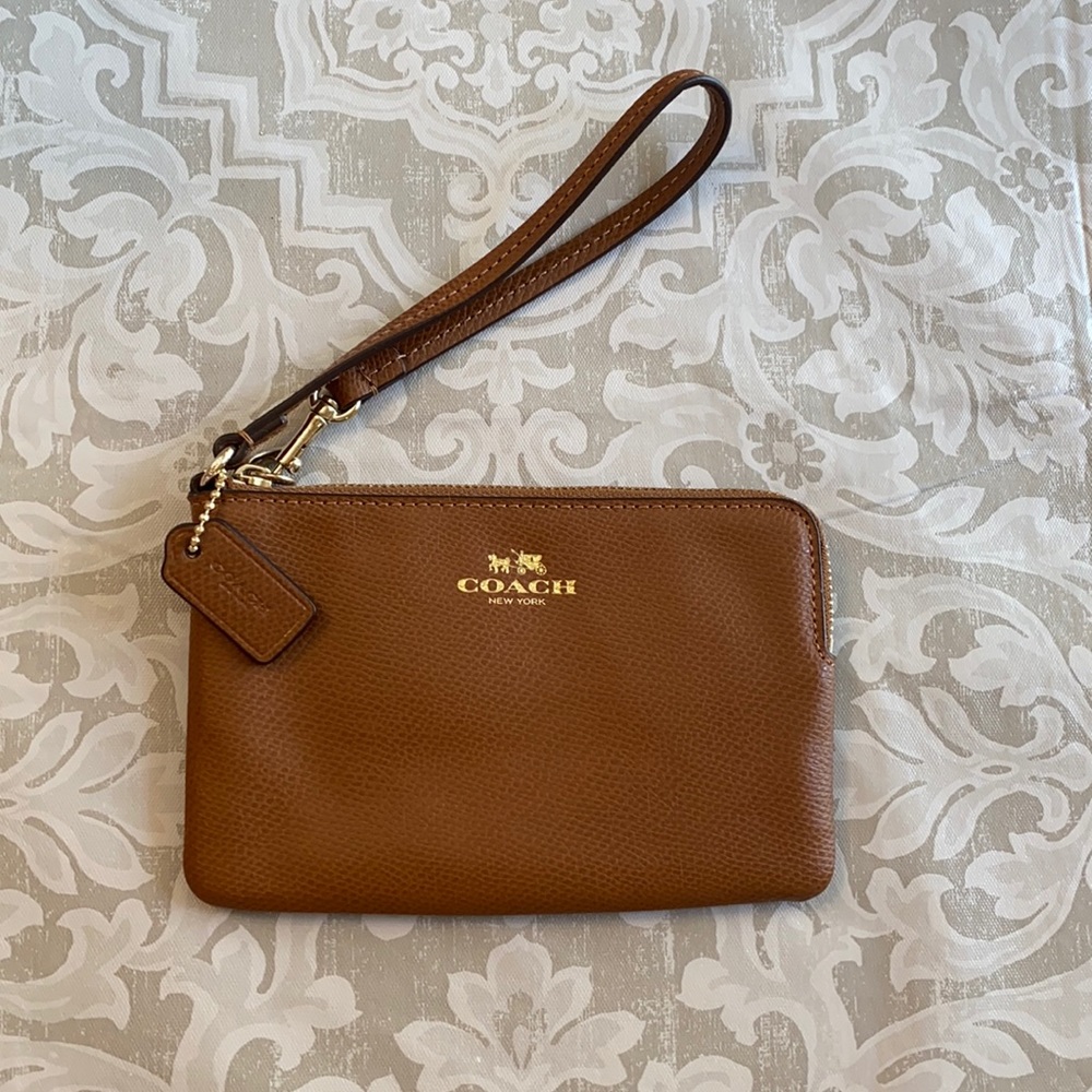 NEW COACH WRISTLET